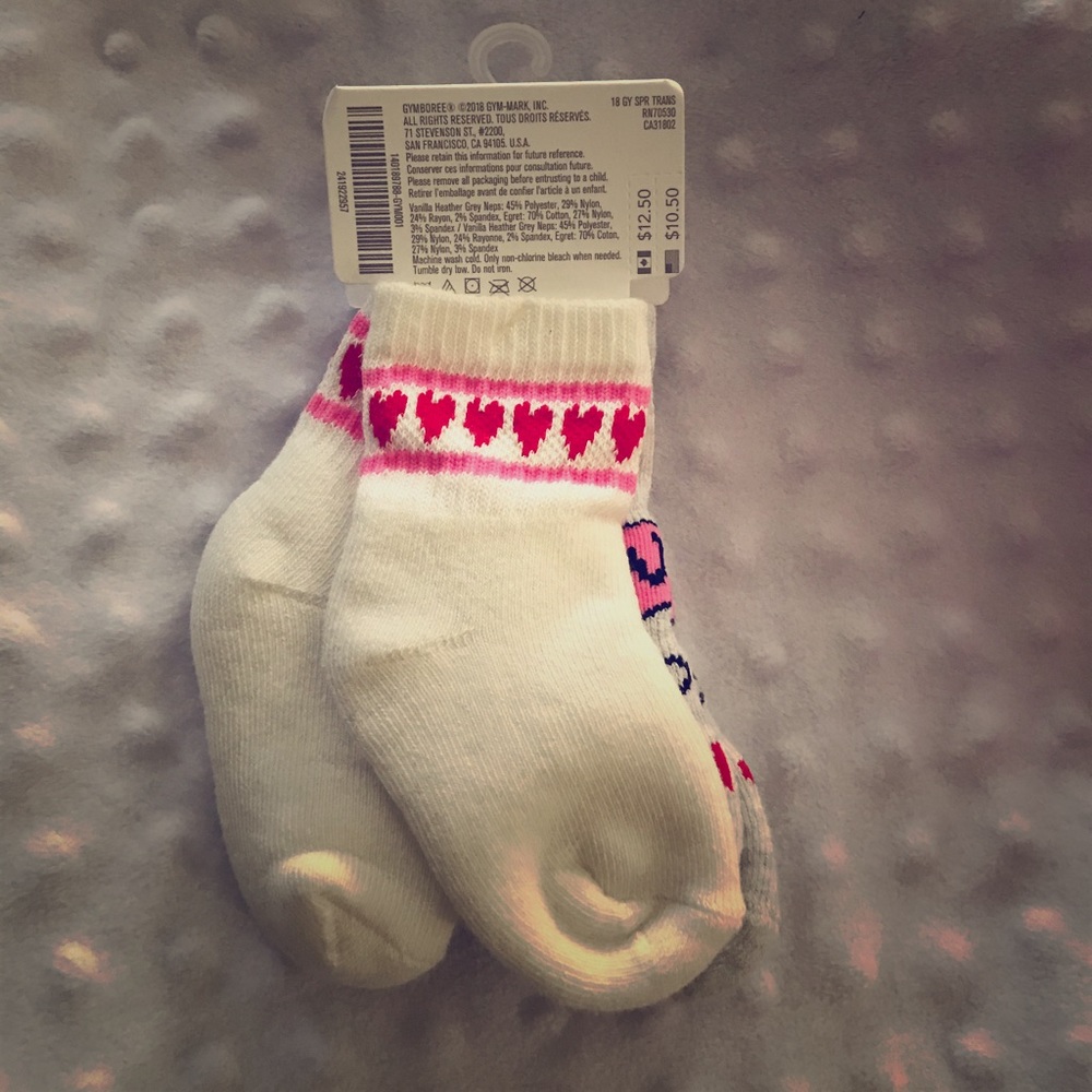 Gymboree 2 pair of baby socks 0-6 months